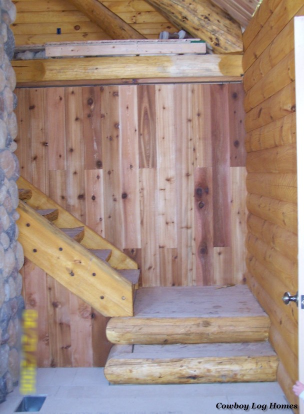 Log Staircase in Log Home
