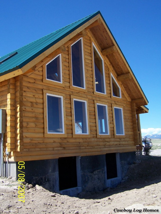 Chalet Style Log Home Gable End