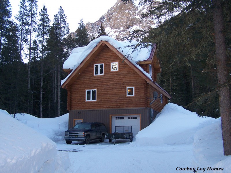 9 Inch Swedish Cope Log Home | Cowboy Log Homes