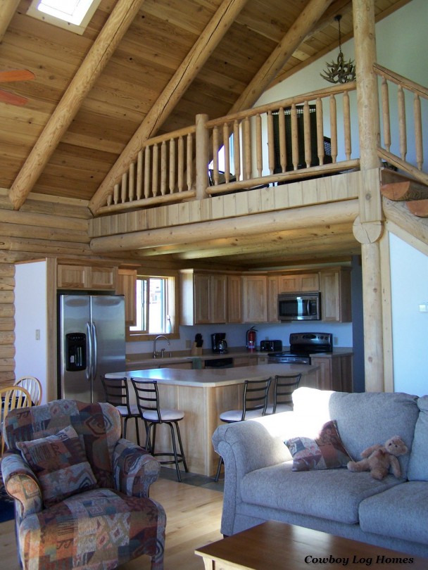 Log Home’s Kitchen and Great Room
