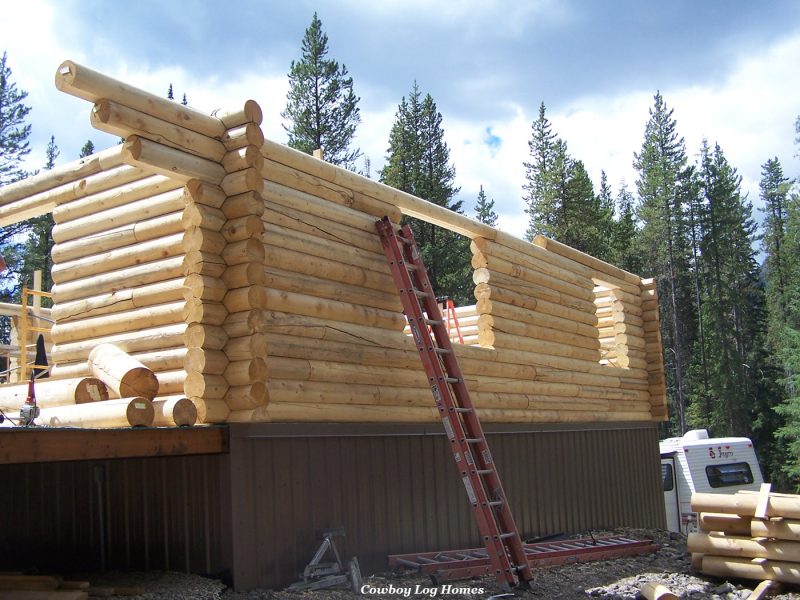 Log Ridge Shape Sierra Log Home Variation Silver Gate | Cowboy Log Homes
